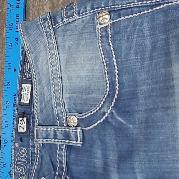 MISS ME SEQUINS EMBROIDERED MID-RISE EASY-FIT CROP DENIM JEAN - Picture 5 of 15